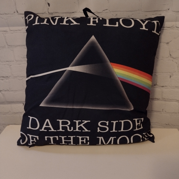 Pink Floyd Dark Side of the Moon Pillow, Blanket, & Beach Towel - Picture 2 of 6